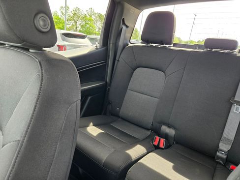 Used 2023 Chevrolet Colorado W/T RWD image 12