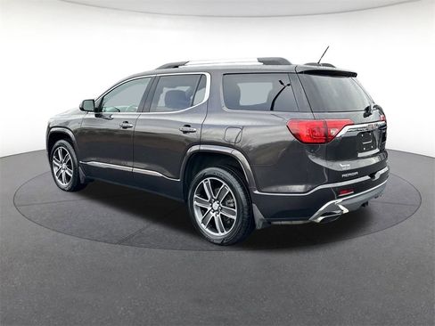 Used 2019 GMC Acadia Denali w/ Technology Package image 3