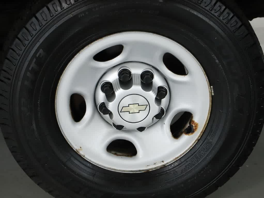 Used 2014 Chevrolet Express 2500 RWD image 40
