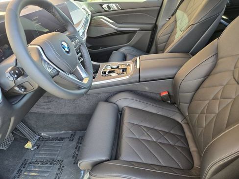 Used 2026 BMW X5 xDrive50e w/ Premium Package AWD/4WD image 17