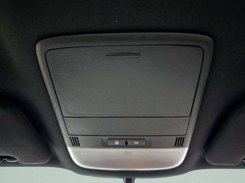 Used 2008 Pontiac G8 w/ Comfort And Sound Package RWD image 20