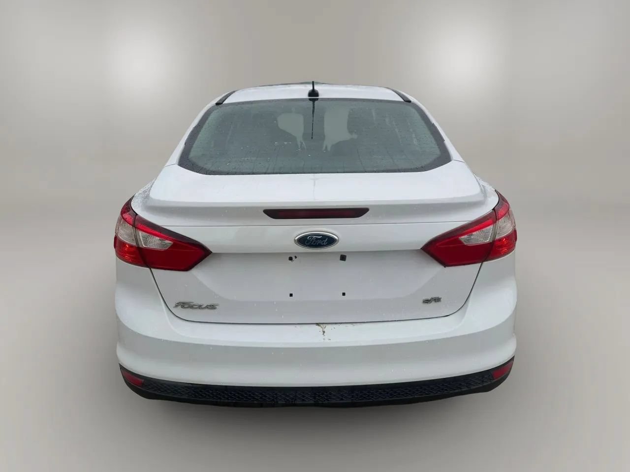 Used 2012 Ford Focus SE w/ SE Winter Pkg FWD image 6