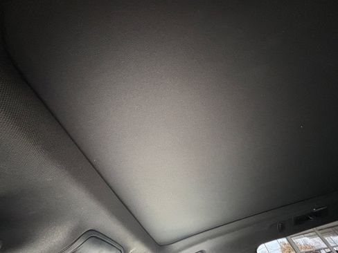 Used 2022 GMC Yukon AT4 image 7