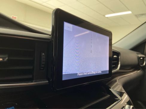 Used 2024 Ford Explorer Limited w/ Equipment Group 301A image 34