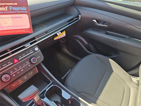 New 2026 Hyundai Tucson SE image 21