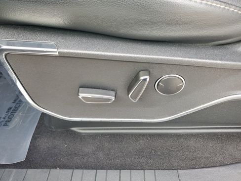 Used 2023 Ford F150 Lariat w/ Equipment Group 502A High image 13