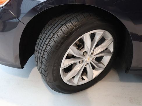 Certified 2025 Chevrolet Malibu LT FWD image 36