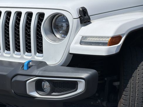 Used 2023 Jeep Wrangler Unlimited Sahara w/ Cold Weather Group AWD/4WD image 8