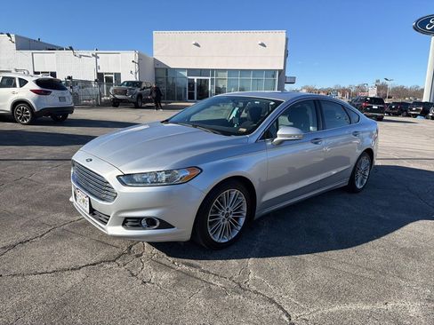 Used 2014 Ford Fusion SE w/ Equipment Group 202A image 11