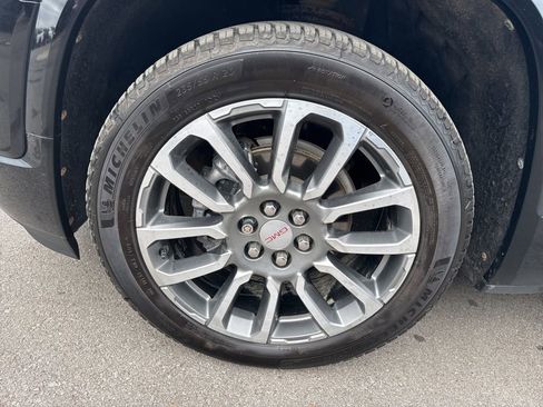 Used 2021 GMC Acadia Denali w/ Denali Ultimate Package image 31