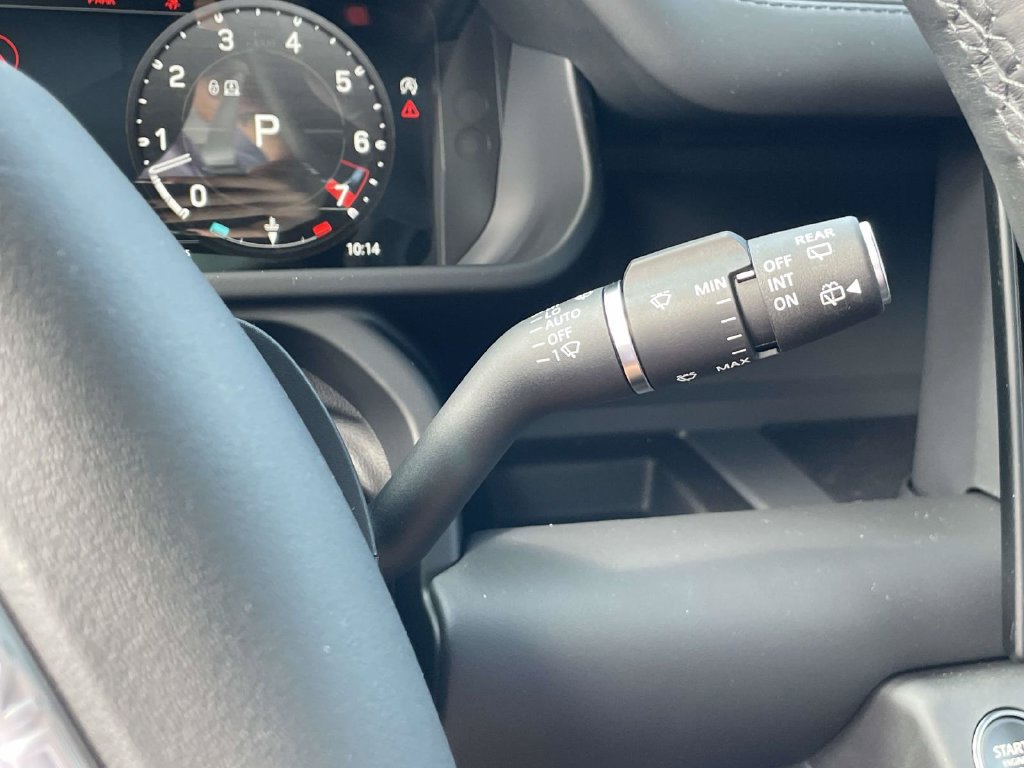 New 2026 Land Rover Defender 110 X-Dynamic SE AWD/4WD image 30