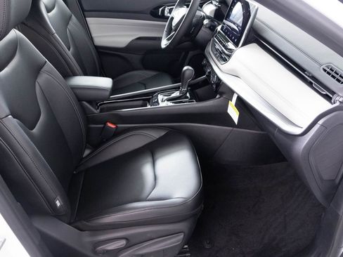 New 2026 Jeep Compass Limited AWD/4WD image 36