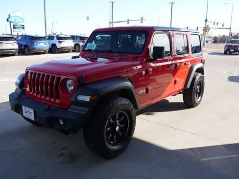 Used 2019 Jeep Wrangler Unlimited Sport S image 28