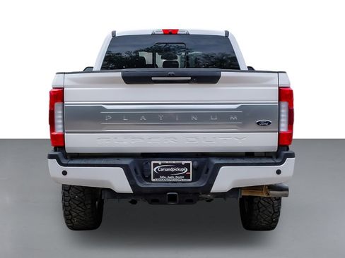Used 2019 Ford F250 Platinum w/ Platinum Ultimate Package AWD/4WD image 8