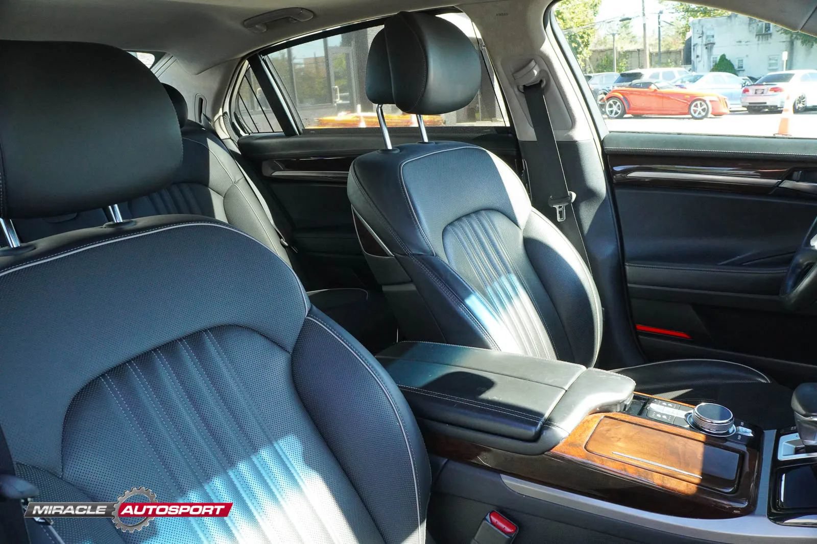 Used 2019 Genesis G90 3.3T Premium AWD/4WD image 33