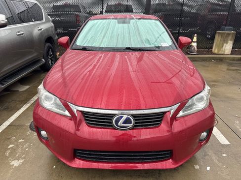 Used 2013 Lexus CT 200h image 2