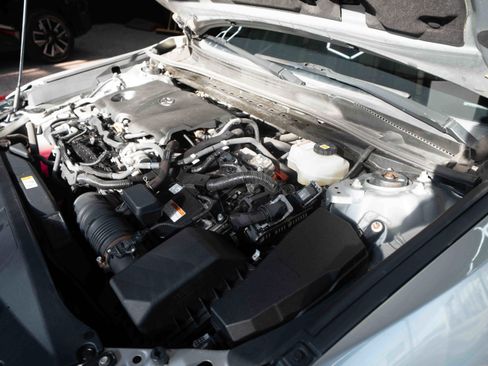 Used 2021 Toyota Camry SE image 32