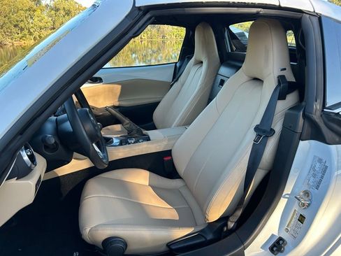 Used 2024 MAZDA MX-5 Miata RF Grand Touring image 13