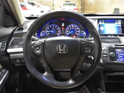 Used 2013 Honda Crosstour EX-L image 18