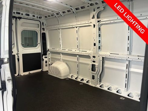 New 2025 RAM ProMaster 2500 w/ Convenience Group FWD image 10