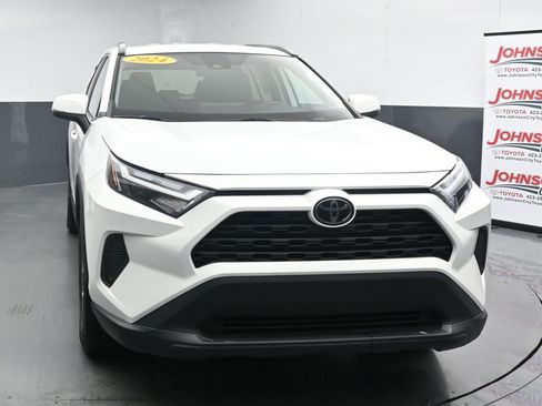 Used 2024 Toyota RAV4 XLE FWD image 3