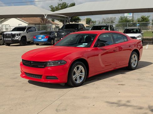 Used 2023 Dodge Charger SXT image 7