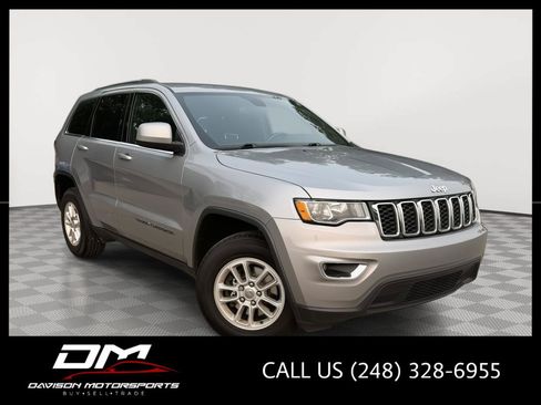 Used 2020 Jeep Grand Cherokee Laredo w/ Security & Convenience Group AWD/4WD image 1