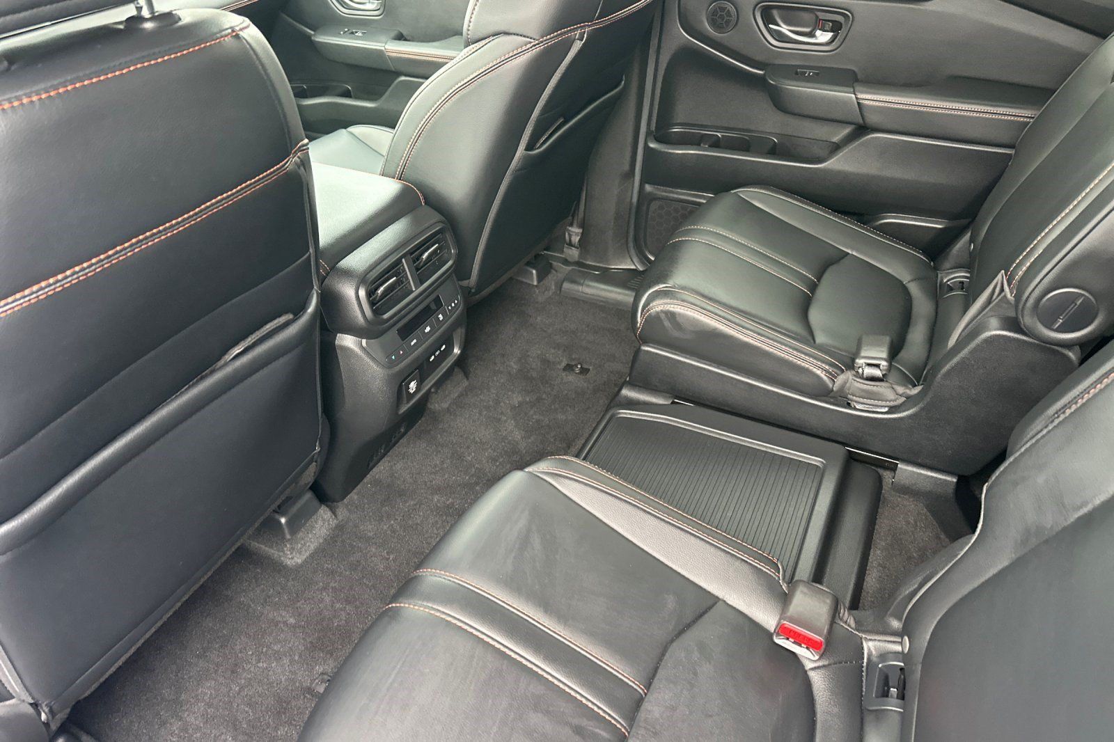 Used 2024 Honda Pilot TrailSport image 27