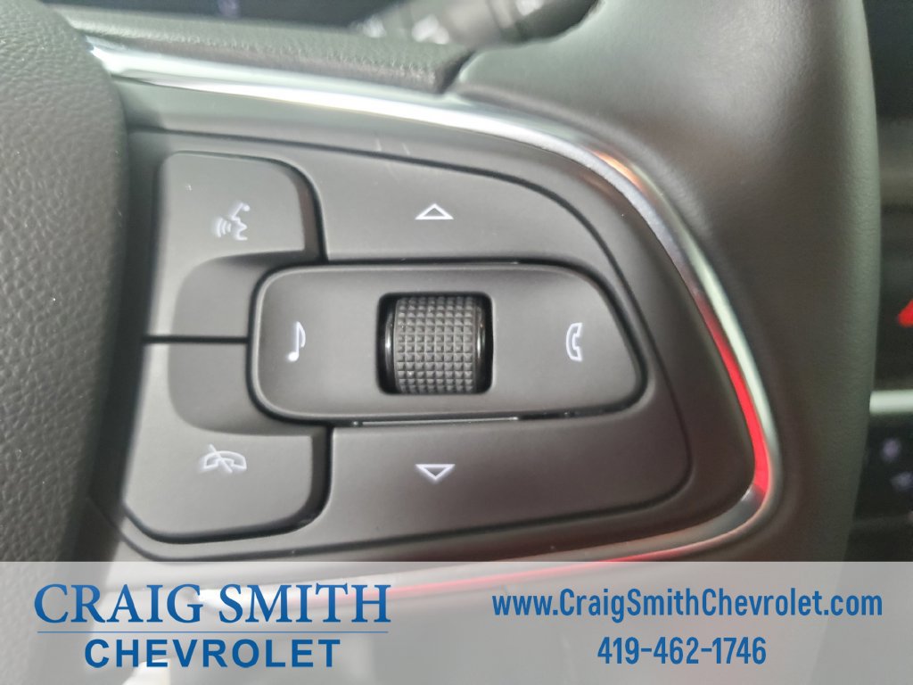 Used 2024 Buick Encore GX Sport Touring FWD image 17