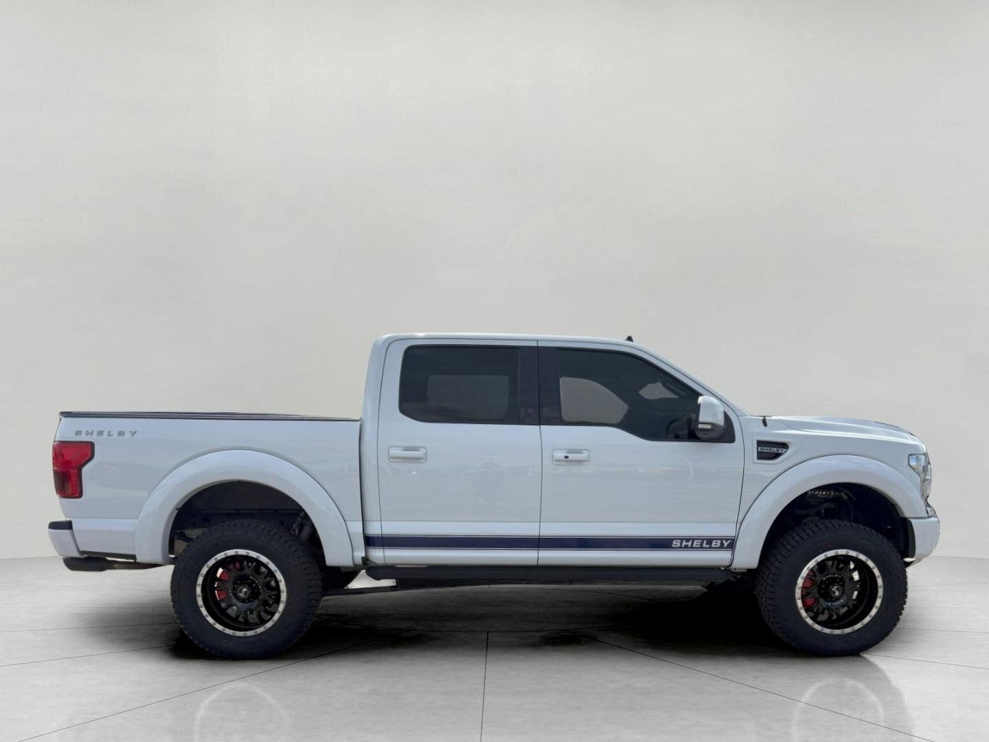 Used 2019 Ford F150 Lariat w/ Equipment Group 502A Luxury AWD/4WD image 9