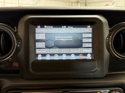 Used 2021 Jeep Wrangler Unlimited Sport AWD/4WD image 16