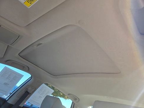 Used 2018 Honda Accord Touring image 14