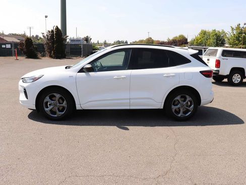 Used 2023 Ford Escape ST-Line w/ Equipment Group 301A FWD image 8