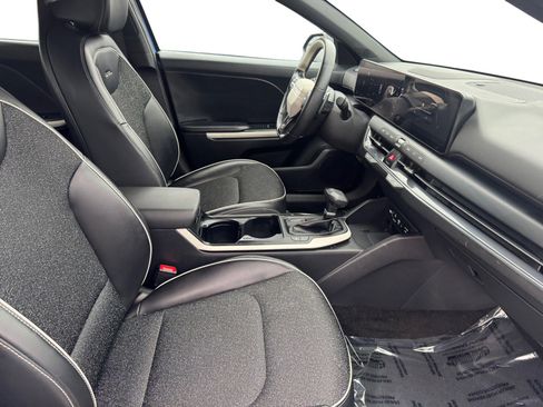 Used 2025 Kia K4 GT-Line w/ GT-Line Sunroof Package image 15