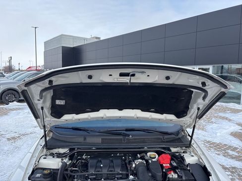 Used 2016 Ford Taurus Limited image 46