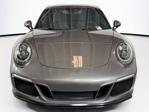 Used 2018 Porsche 911 Carrera GTS image 2