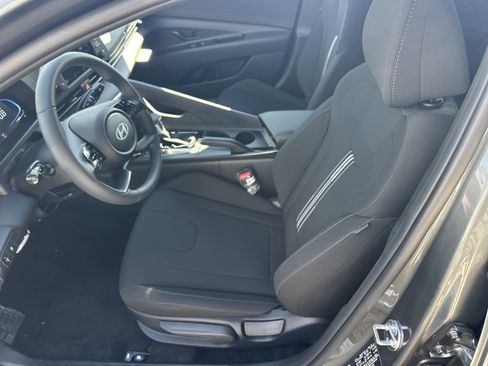 New 2026 Hyundai Elantra Sport FWD image 17