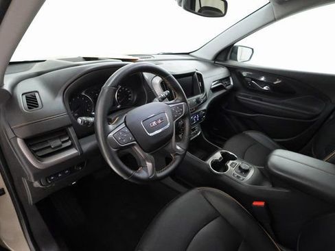 Used 2023 GMC Terrain AT4 w/ Infotainment Package II image 9