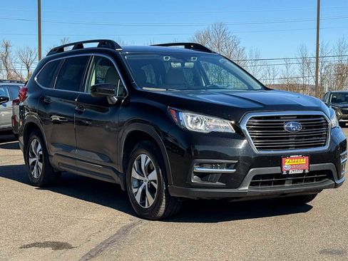 Certified 2022 Subaru Ascent Premium w/ Convenience Package image 1