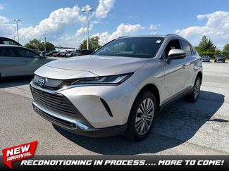 Used 2023 Toyota Venza Limited AWD/4WD video 1