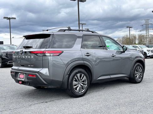 Used 2022 Nissan Pathfinder SV w/ SV Premium Package AWD/4WD image 11