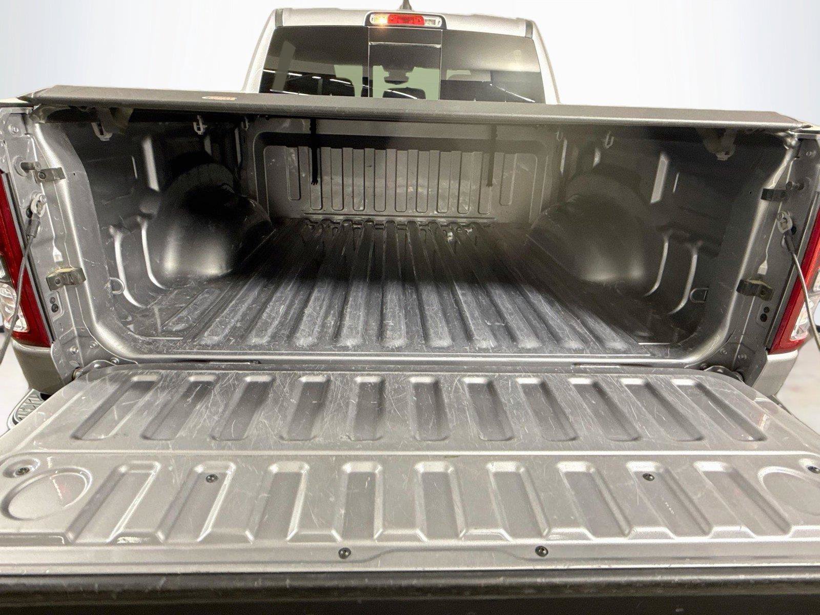 Used 2020 RAM 1500 Big Horn AWD/4WD image 17