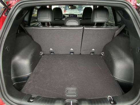 Used 2025 Jeep Compass Latitude w/ Altitude Special Edition image 21