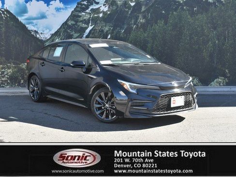 Certified 2024 Toyota Corolla SE image 1