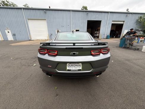 Used 2020 Chevrolet Camaro SS RWD image 4