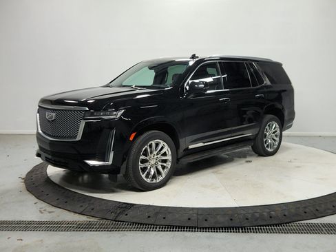 Used 2023 Cadillac Escalade Premium Luxury w/ LPO, Radiant Package AWD/4WD image 4
