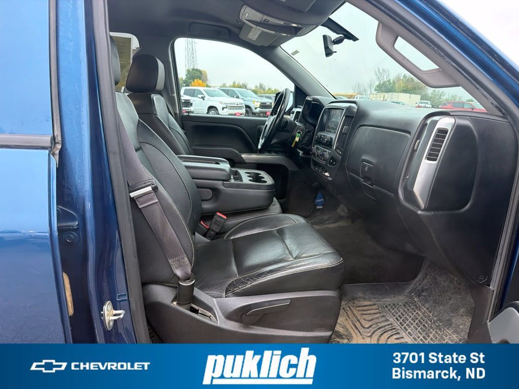 Used 2017 Chevrolet Silverado 1500 LT w/ All Star Edition AWD/4WD image 29