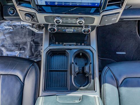 Used 2022 Ford F350 Platinum w/ FX4 Off-Road Package image 24