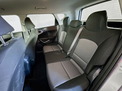 Used 2025 Kia Soul LX w/ LX Technology Package image 26