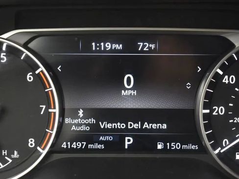 Used 2025 Nissan Rogue SV image 30